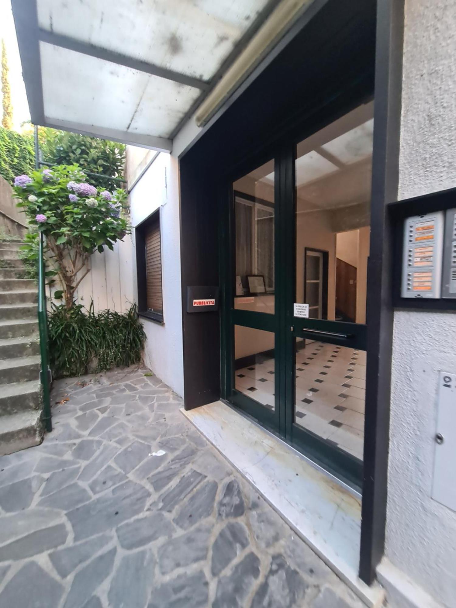 Appartamento Elegante A Rapallo By Portofinovacanze Exterior photo